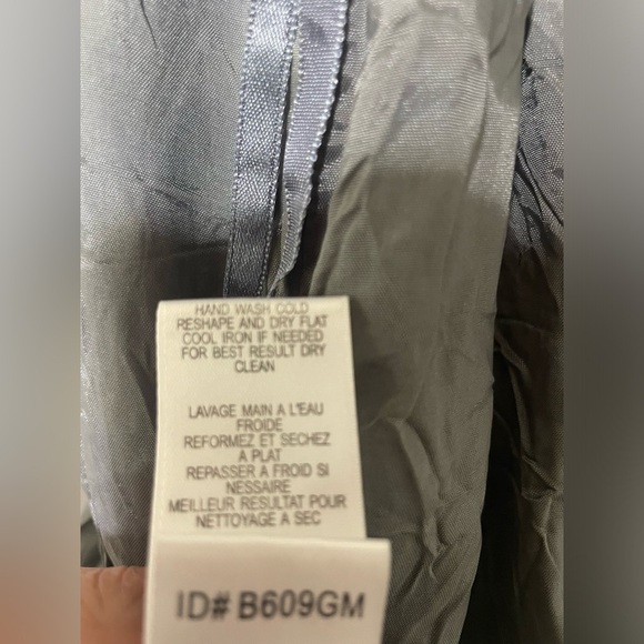 BCBG MAXAZRIA Heathered Grey Poplin shift Dress - Picture 5 of 8